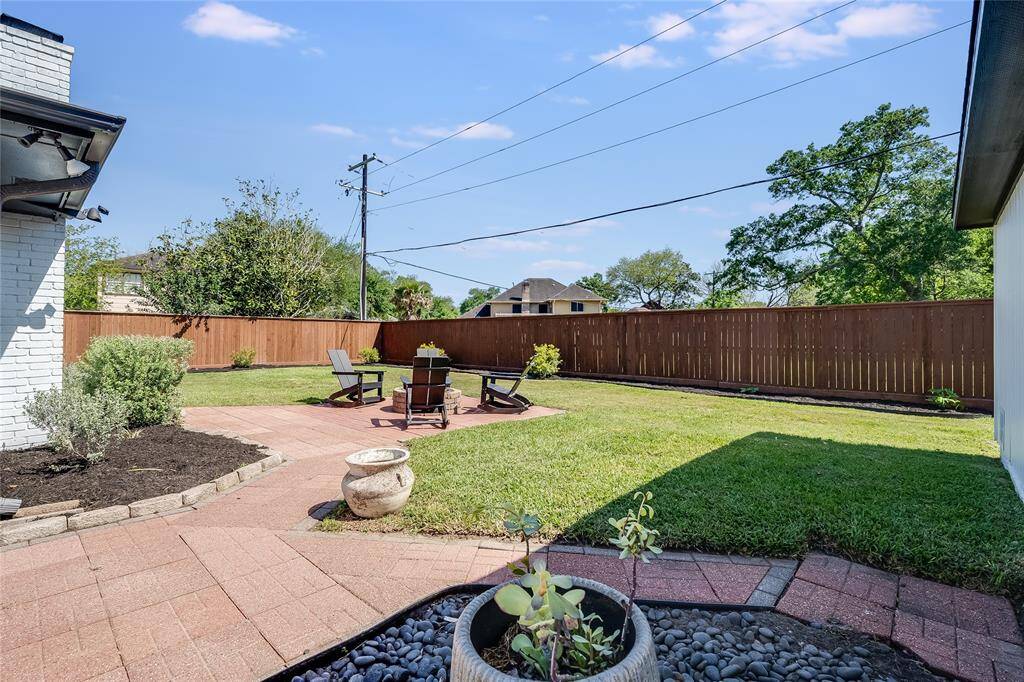 Huge yard