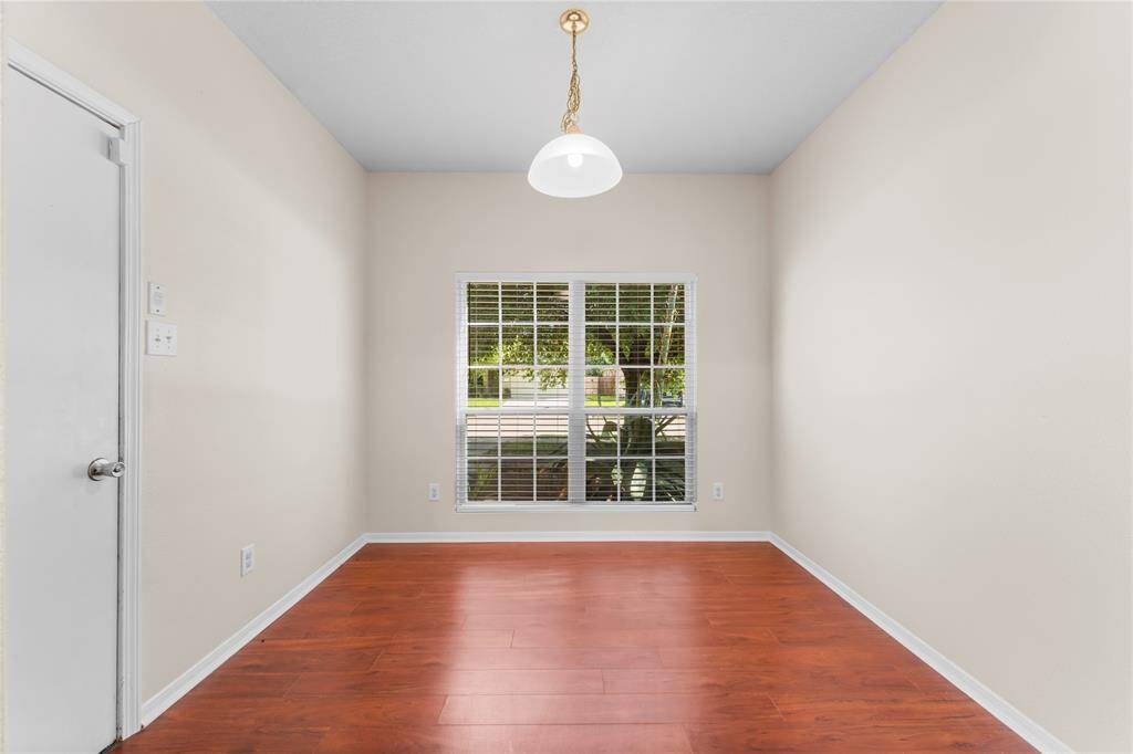 Welcoming breakfast room is perfect for casual dinners or morning coffee.