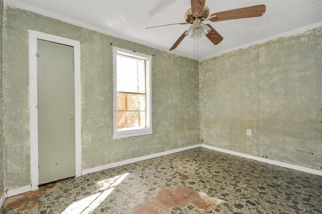 second bedroom