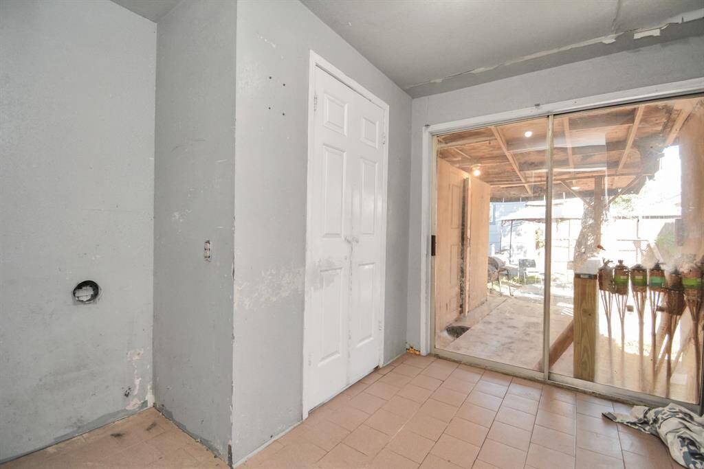patio side-door