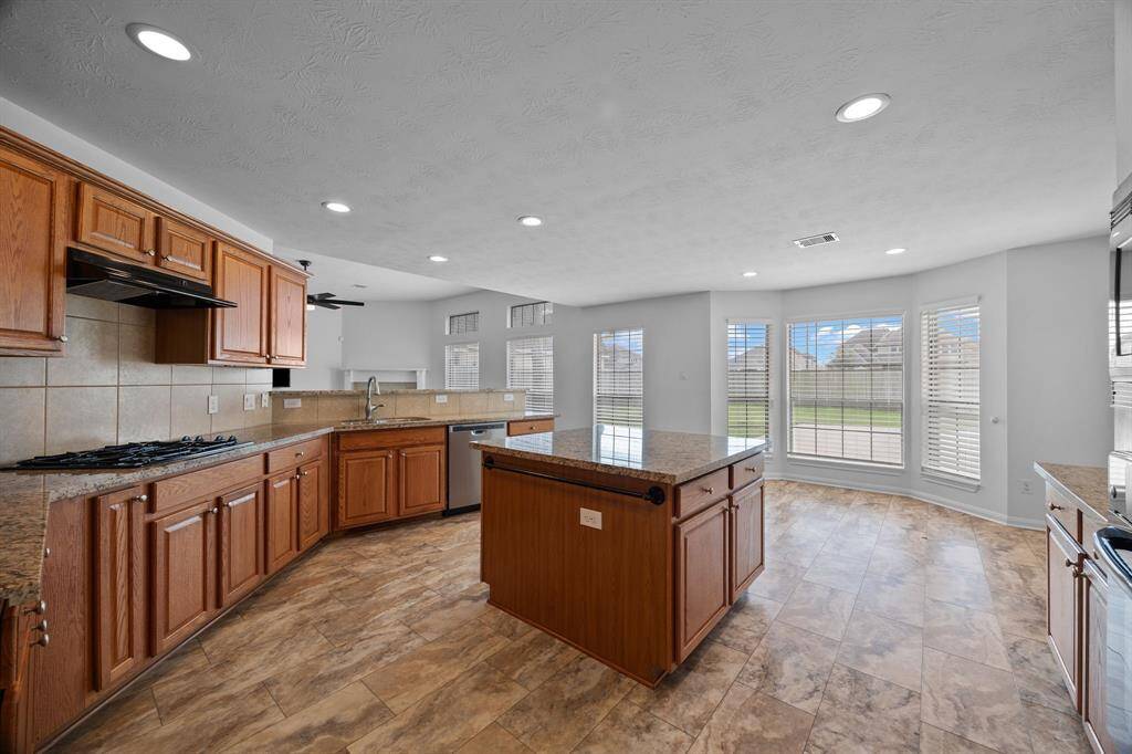 Kitchen  2810 Brahman, Manvel, TX 77578