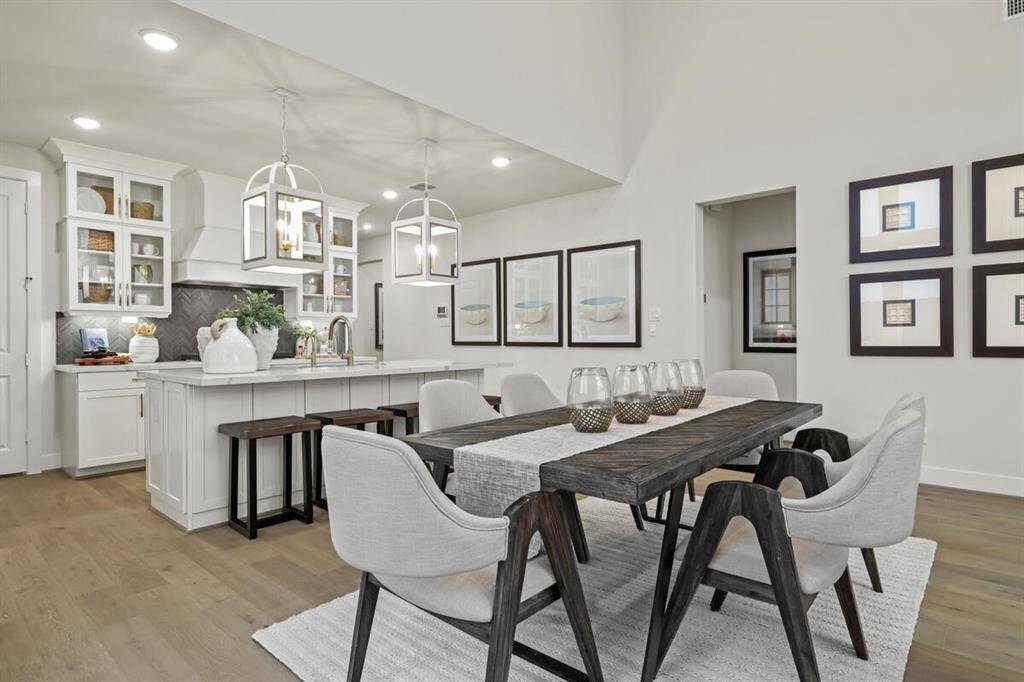 Kitchen and Breakfast (Representation)