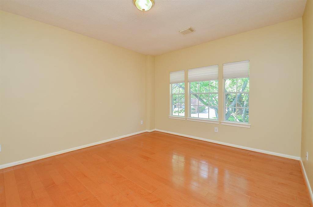 Upstairs bedroom 1