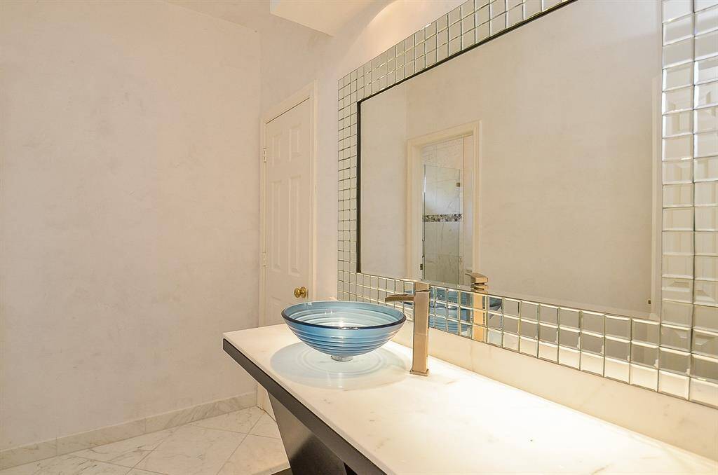 Upstairs updated full bath #1
