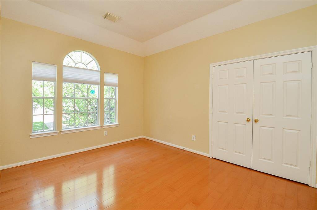 Upstairs bedroom 3
