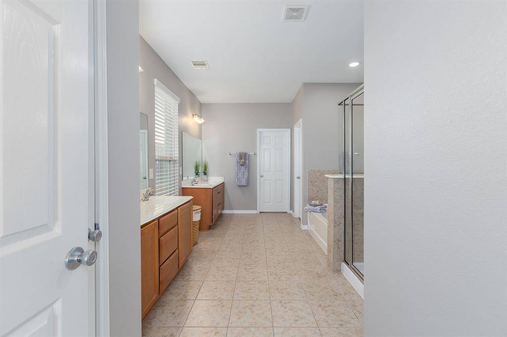 Large Primary Bath