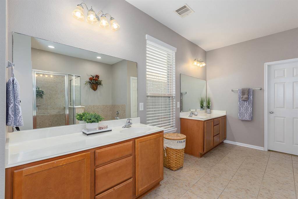 Dual Vanity