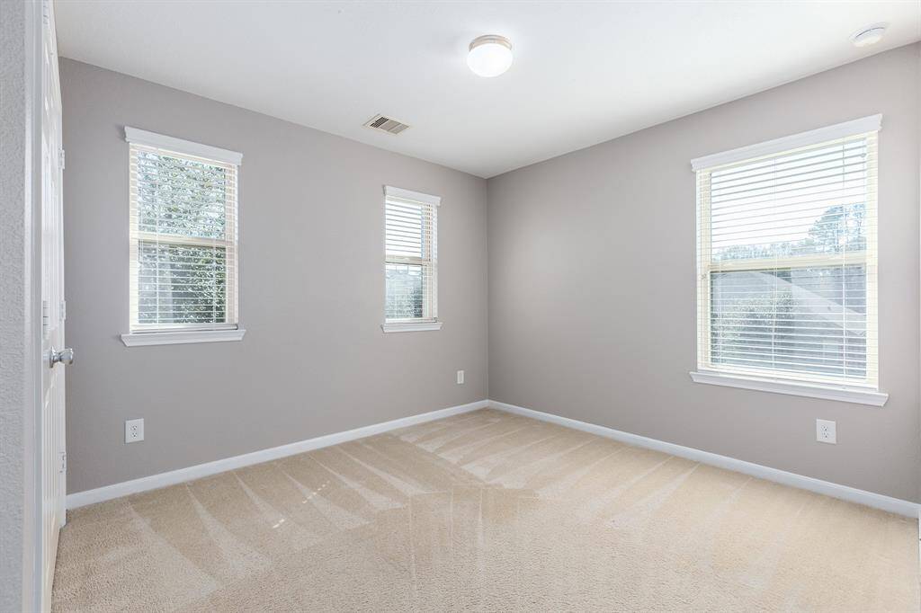 Upstairs Bedroom #3