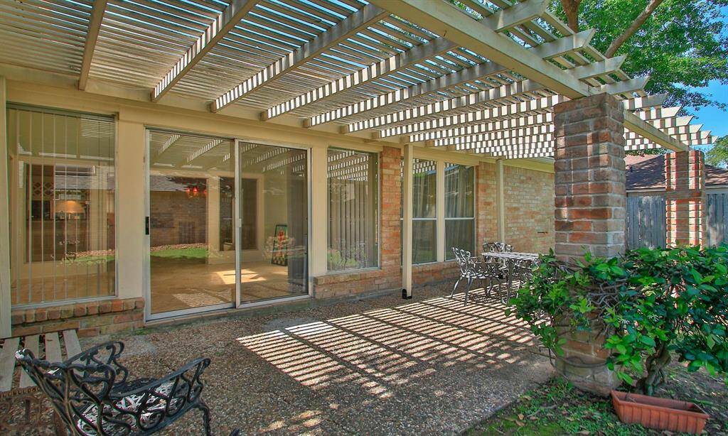 LOOKING BACK IN TO THE DEN/ SUN-ROOM..