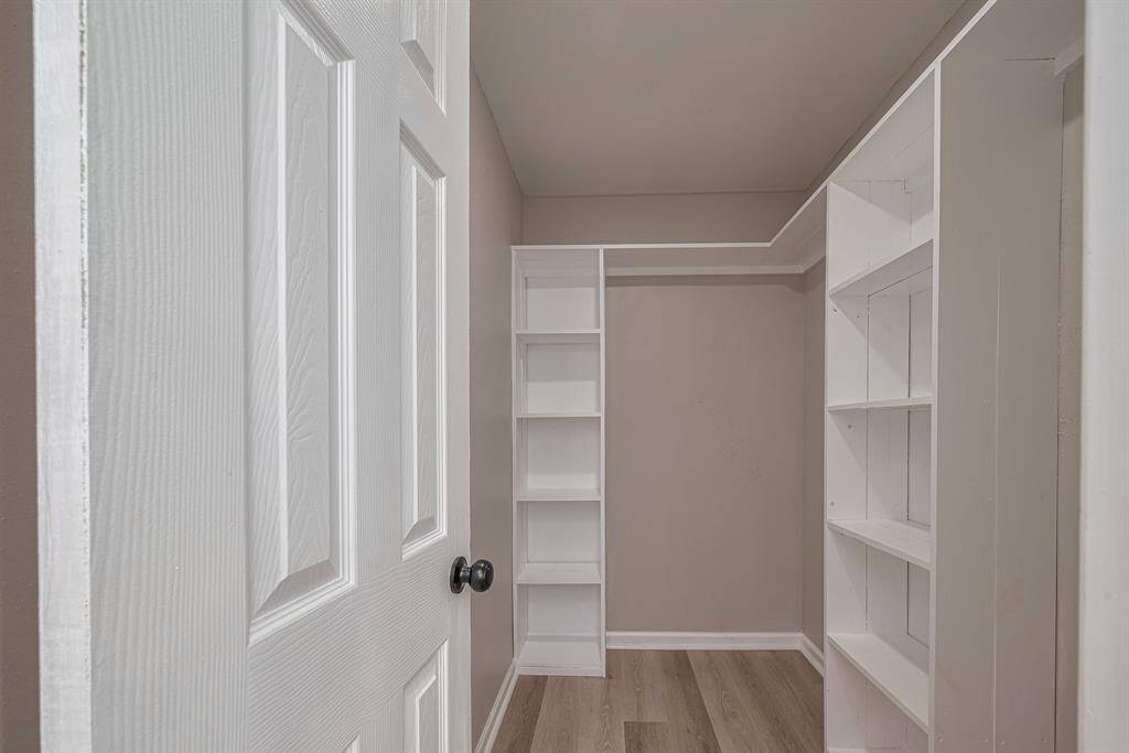 Primary Bedroom: Walk-in closet