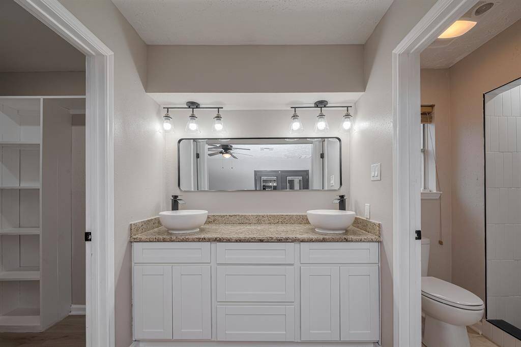 Primary bath