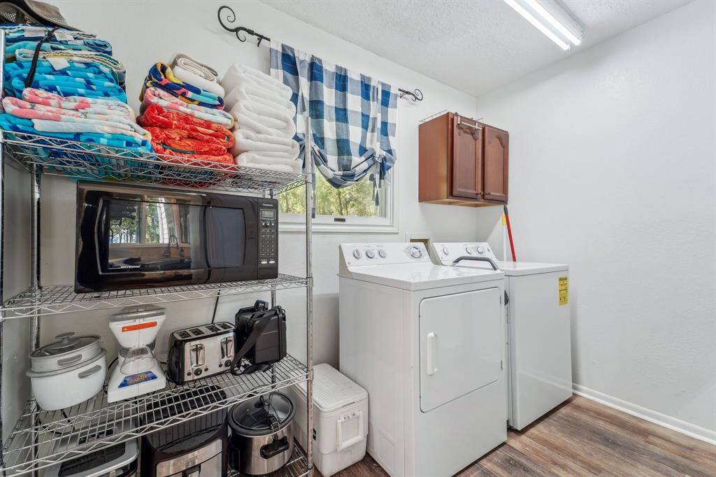 Large utility room for extra storage