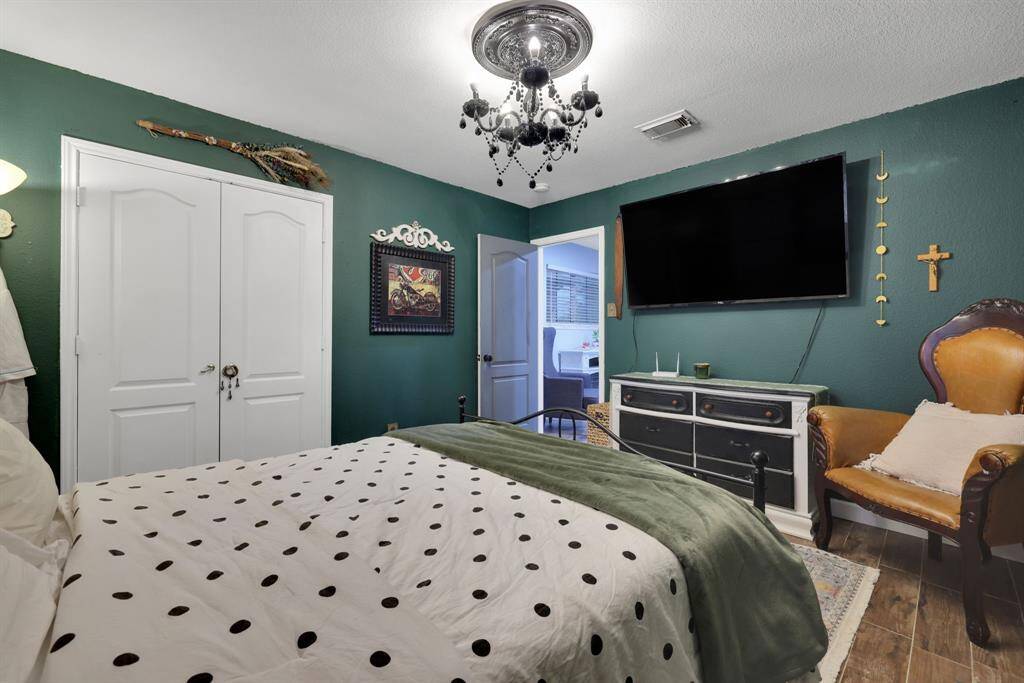Secondary bedroom 2