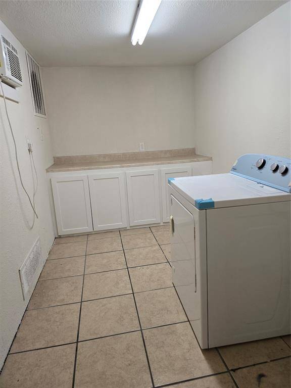 Onsite Laundry - No cost to use machines!