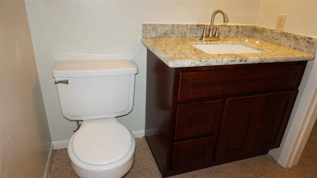 Down stairs half bath