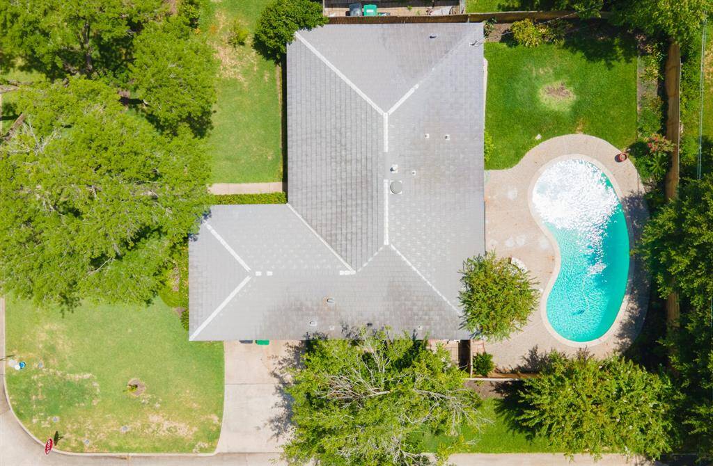 Drone view of the entire lot.