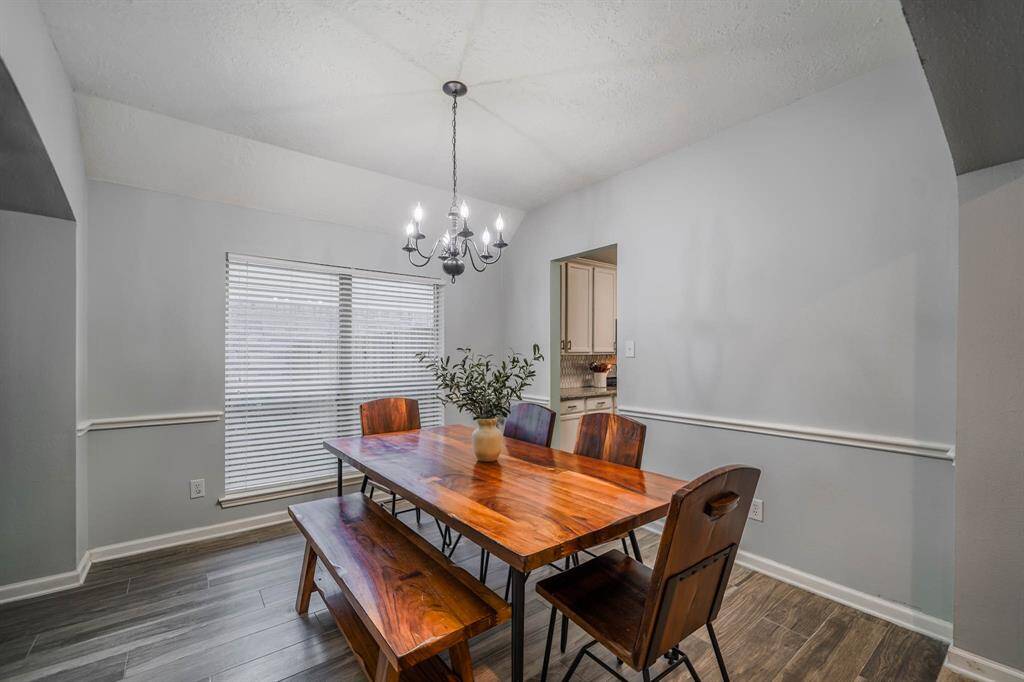 Formal Dining