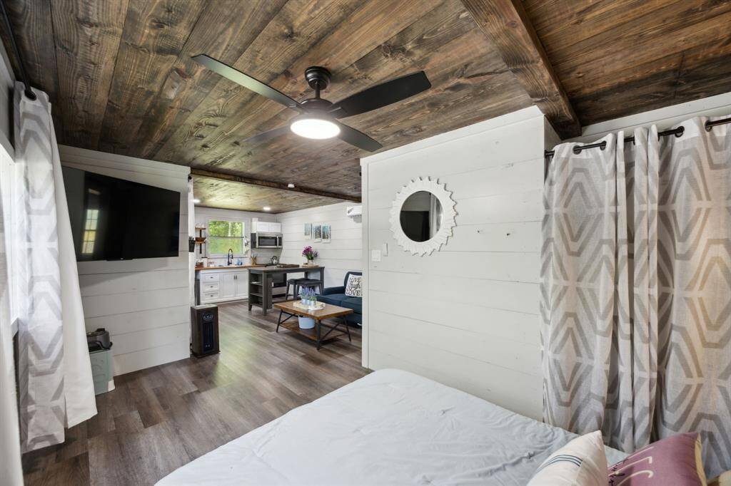 GUEST HOUSE #2/ CABIN