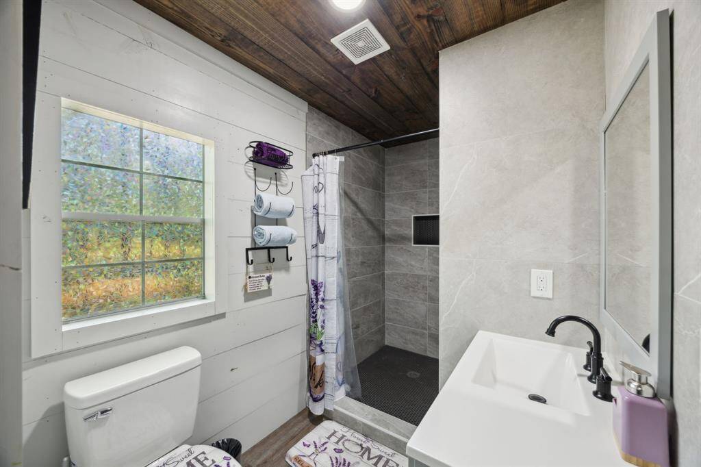 GUEST HOUSE #2/ CABIN