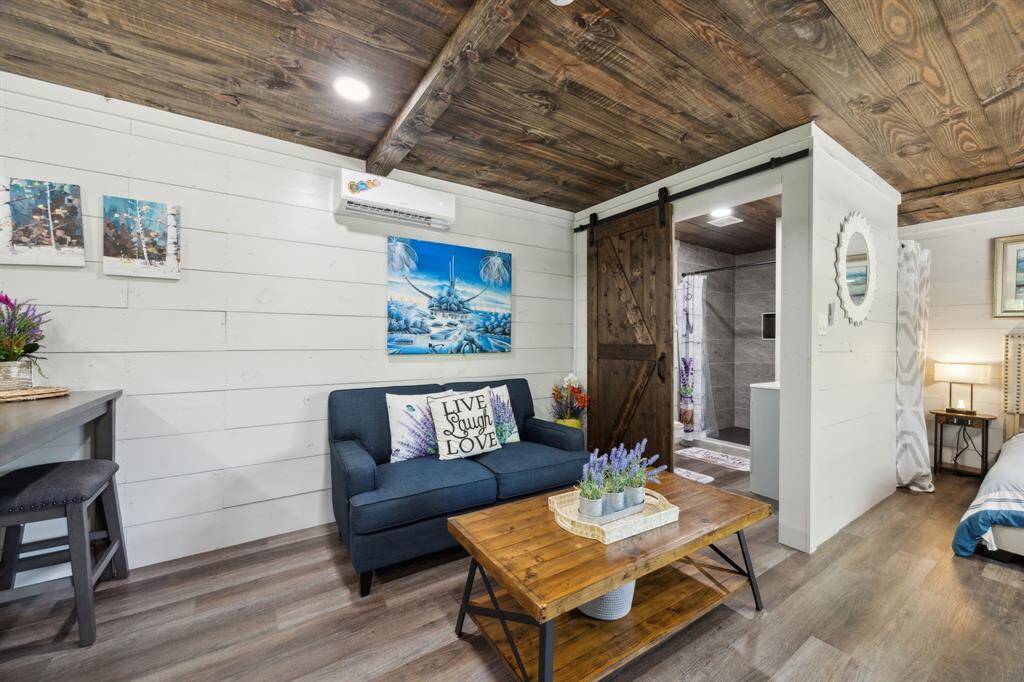 GUEST HOUSE #2/ CABIN