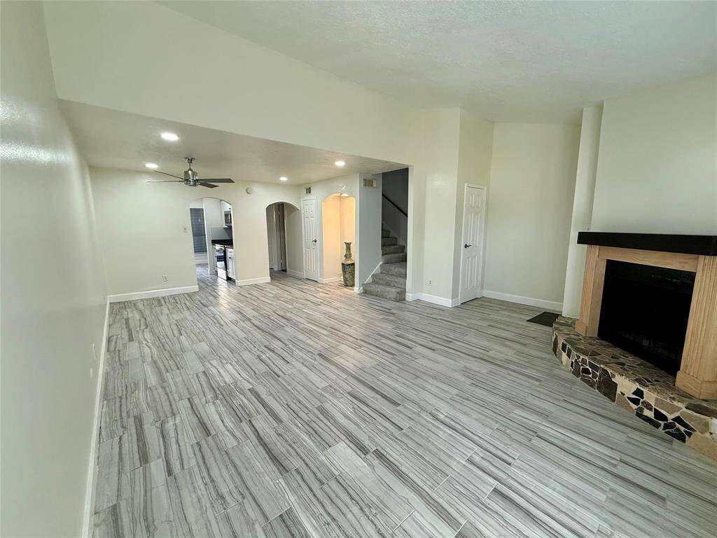 Spacious and inviting open-concept front and dining room.