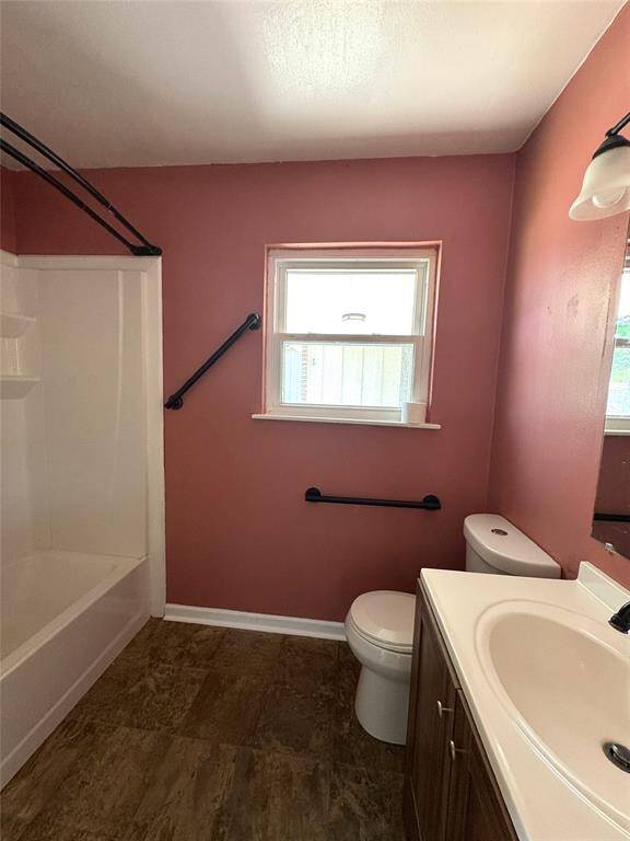 Updated hall bathroom