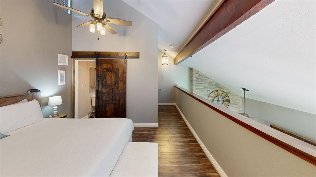 #rd floor loft bedroom
