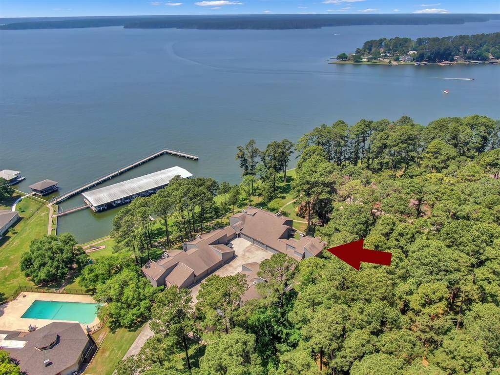 Condos located on beautiful Lake Conroe!
