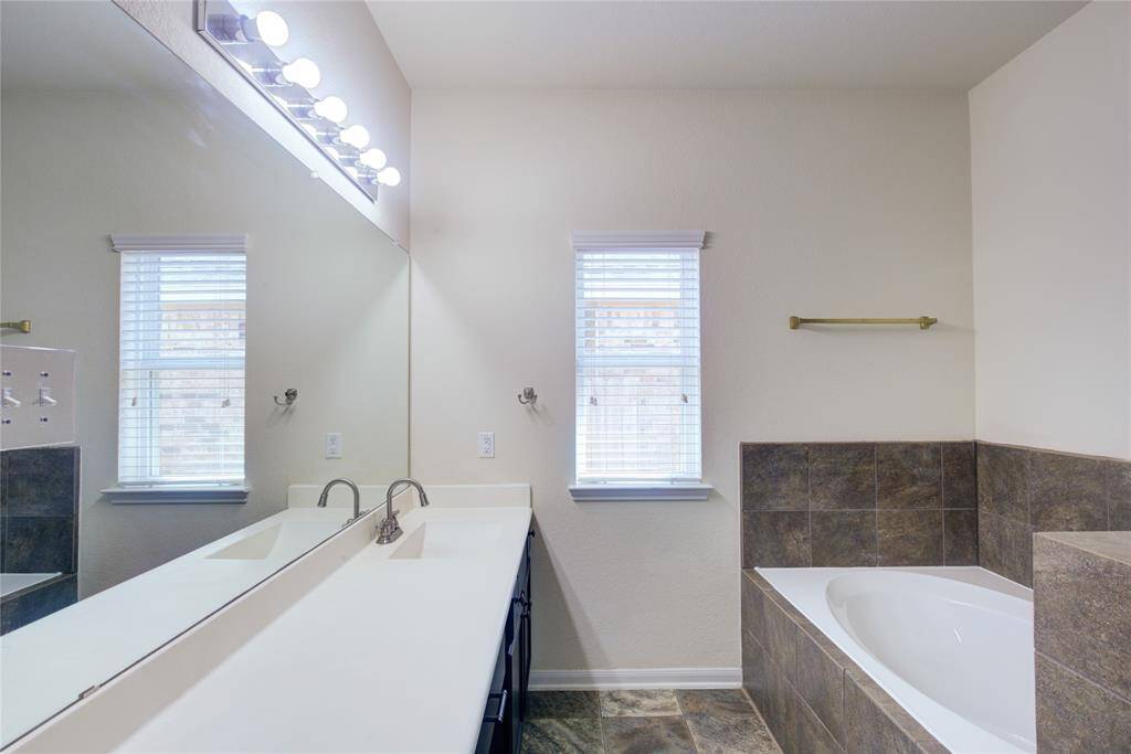 Primary bath