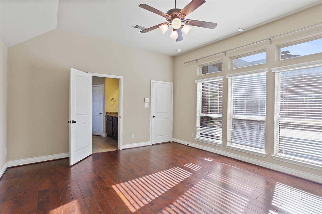 Spacious Bedroom