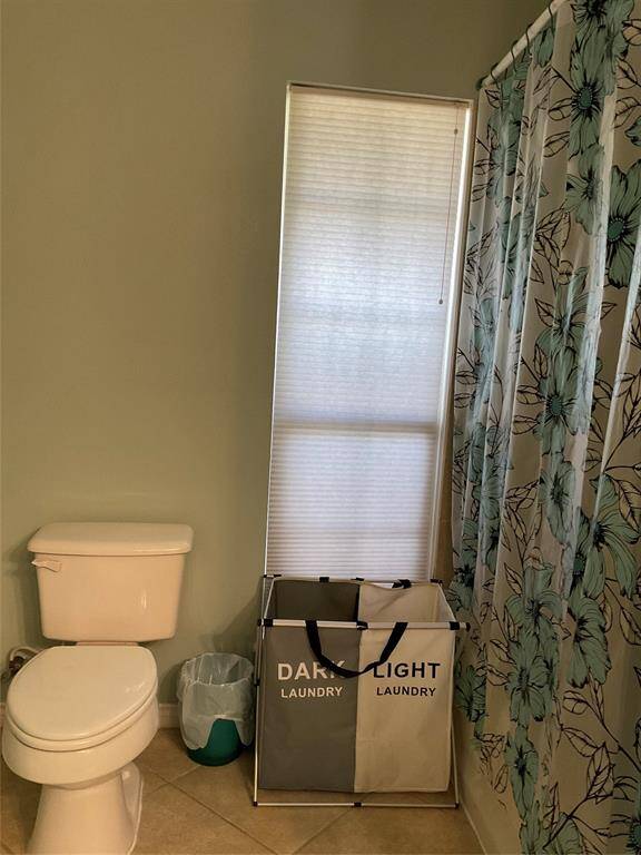 Other side of the Primary bathroom.