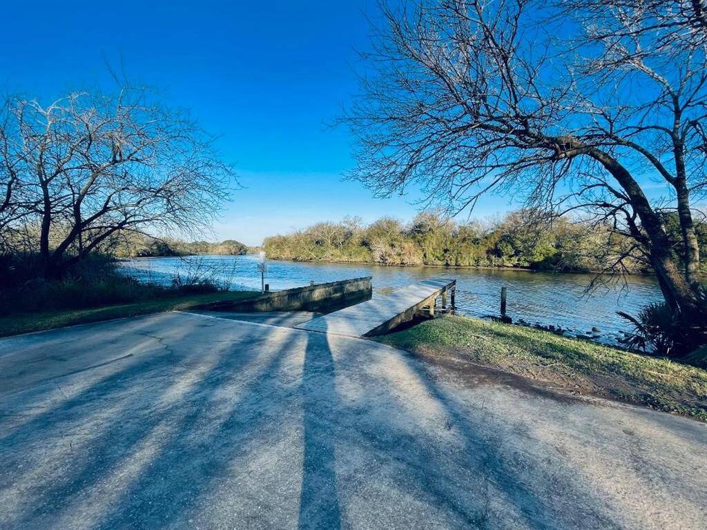 Another view of boat launch area. Plenty of fishing to do here!