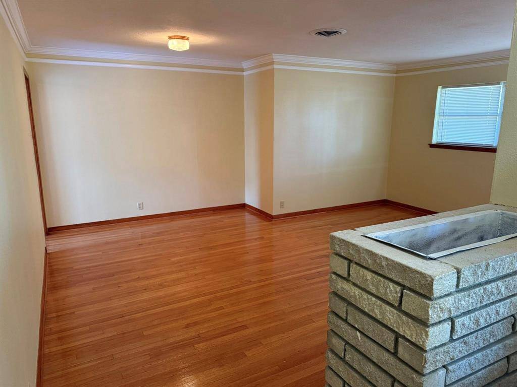 What a beautiful living area right off the entrance!