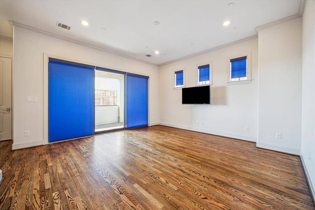 4th floor game room has retractable door to the rooftop terrace.