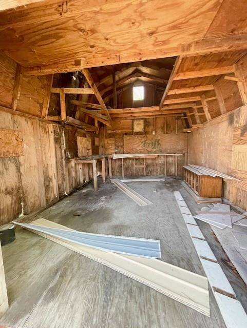 Set apart from the main residence, this barn-type outbuilding presents endless potential. Whether tailored into a creative studio, private retreat, or hands-on workshop, it’s a rare chance to expand functionality.