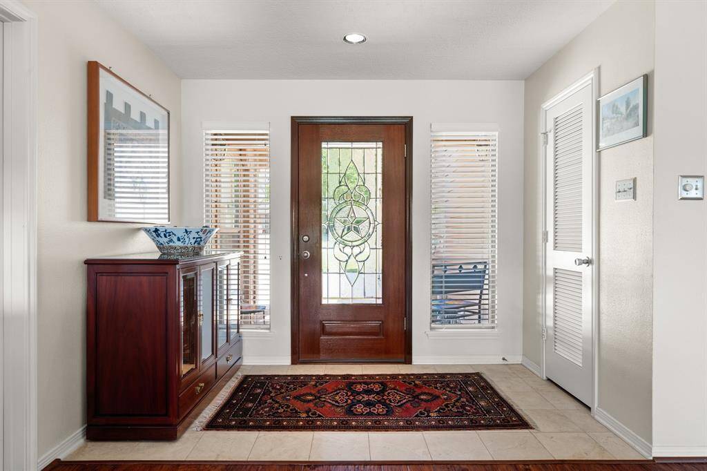 Entry with very large storage closet to the left of entry.