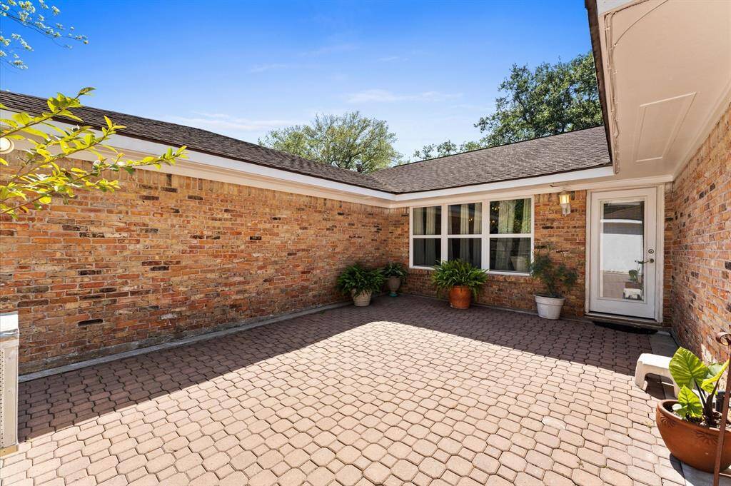 Nice patio ready to host your spring and summer cookouts.