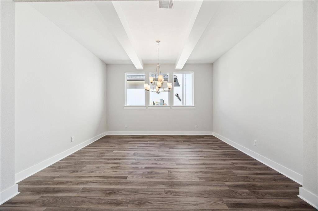 Spacious and elegant dining space