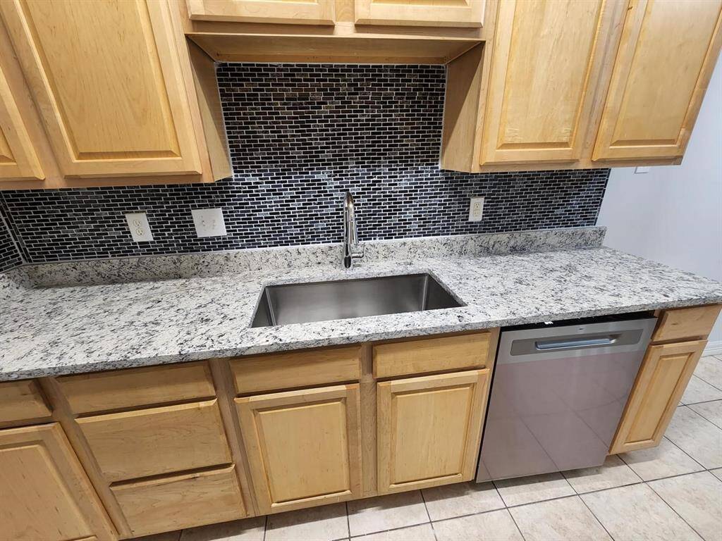 Kitchen Sink Whole Granite