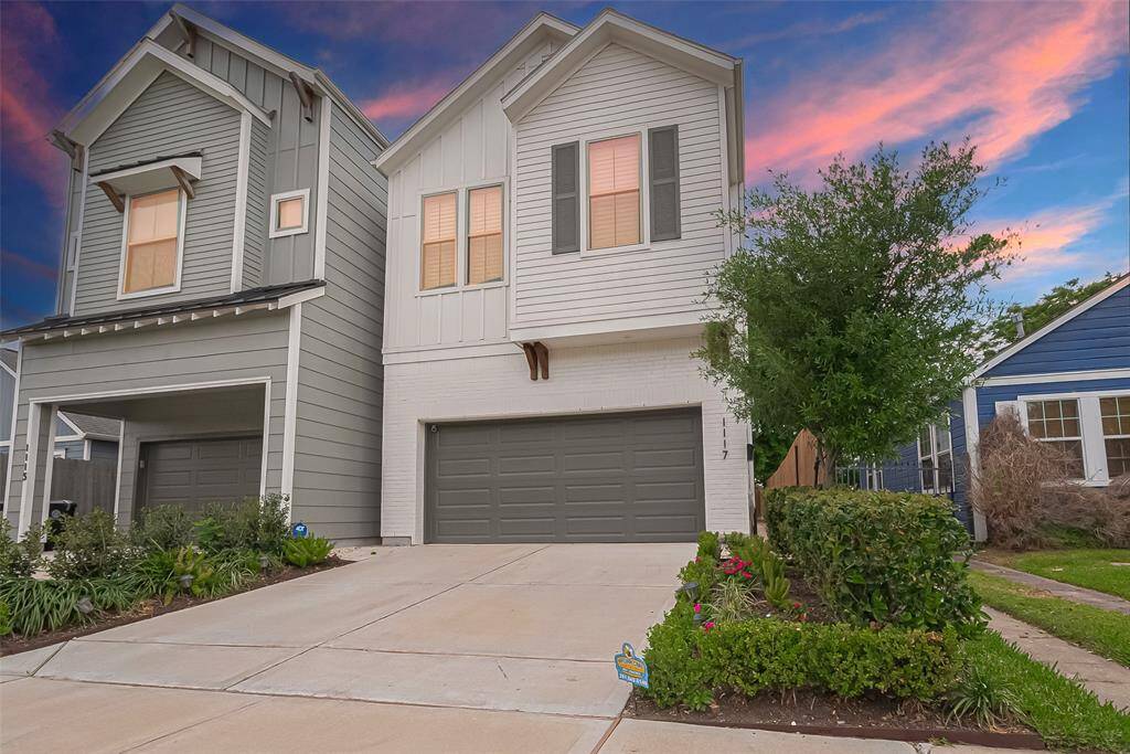 Beautiful recent construction by Mazzarino Development. 2 story, brick and cement board with extra parking. NO HOA fees! Larger lot with custom covered patio! Walk to 19th street in 5 minutes. Near Kroger, HEB and Sprouts as well as many Heights venues. Located on a street with single family homes.