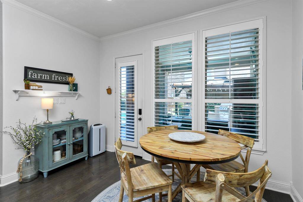 Breakfast area off the kitchen is a great space for a quick bite before jumping into the pool!