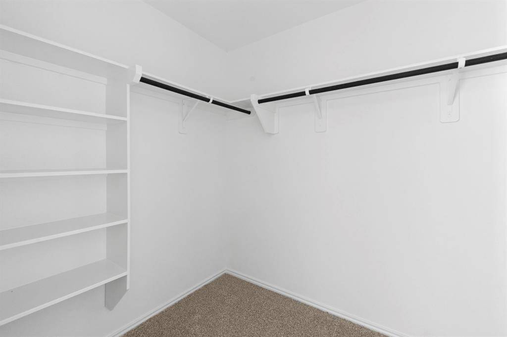 Walking closet