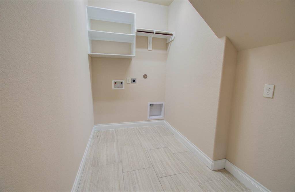 laundry room on 1st floor