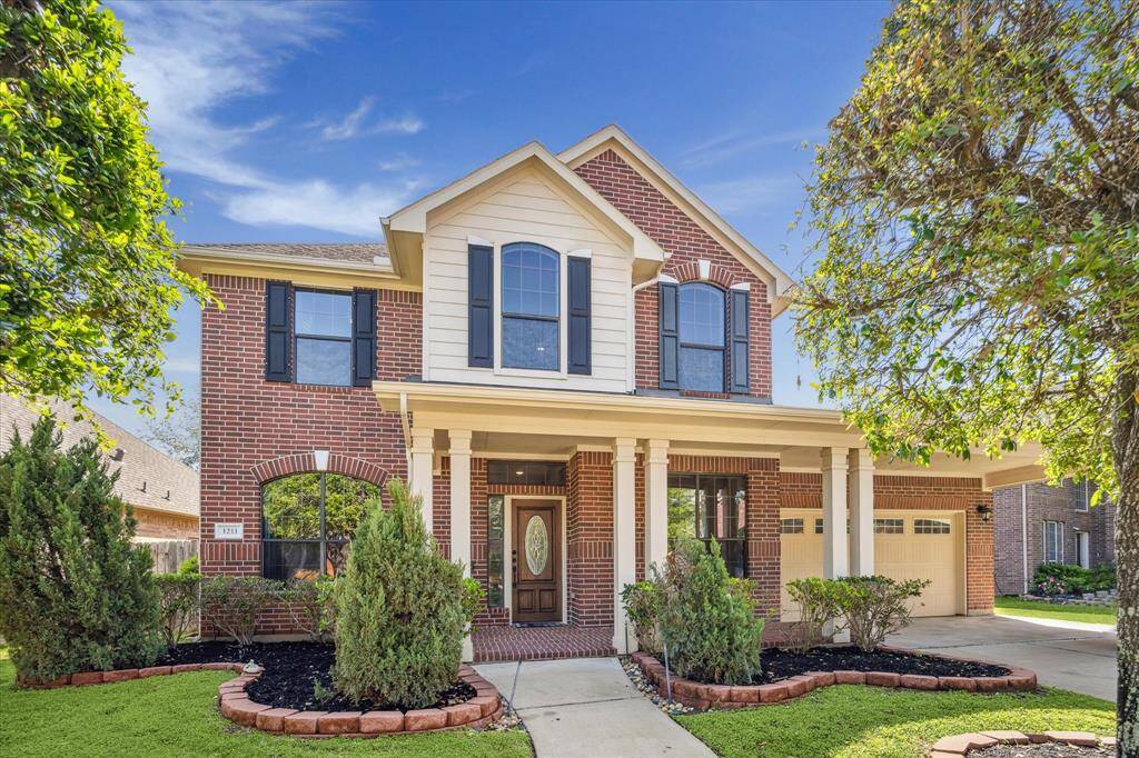 The Aida Younis Team presents 1211 Ancrum Hill in Telfair!