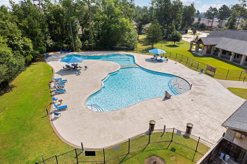 Neighborhood Pool: A refreshing oasis nestled in the heart of the community, offering residents a perfect spot for relaxation, recreation, and social gatherings under the sun.