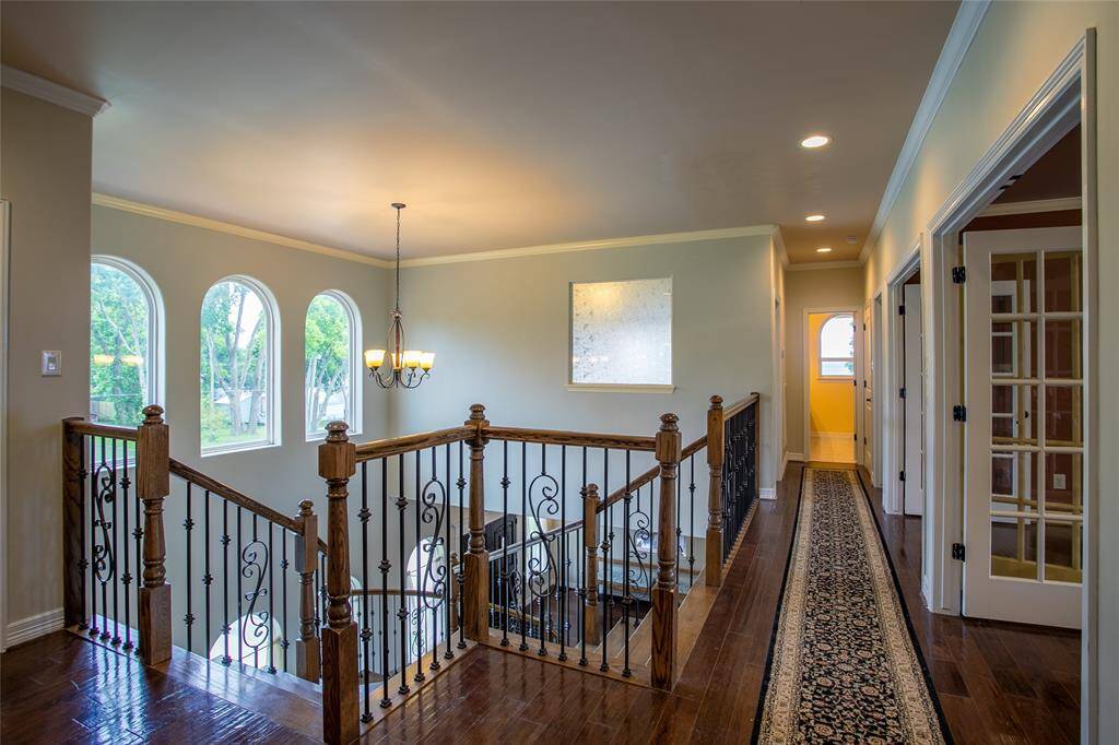 2nd floor landing