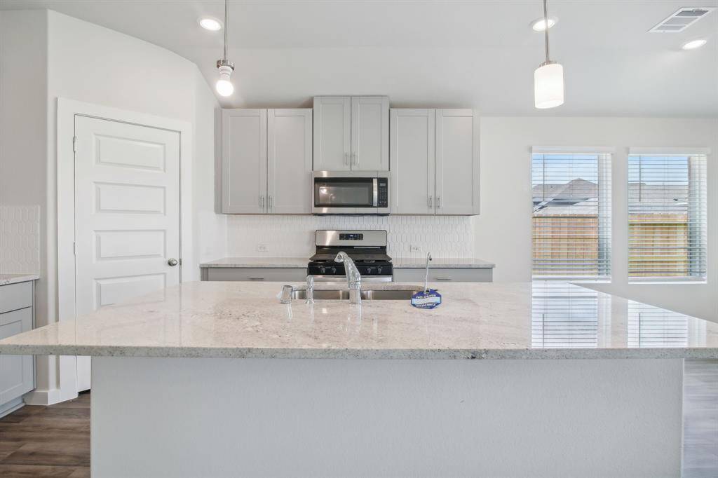 Photo is not of the actual home but is an inspirational photo of builder’s model home and may depict options, furnishings, and/or decorator features that are not included.