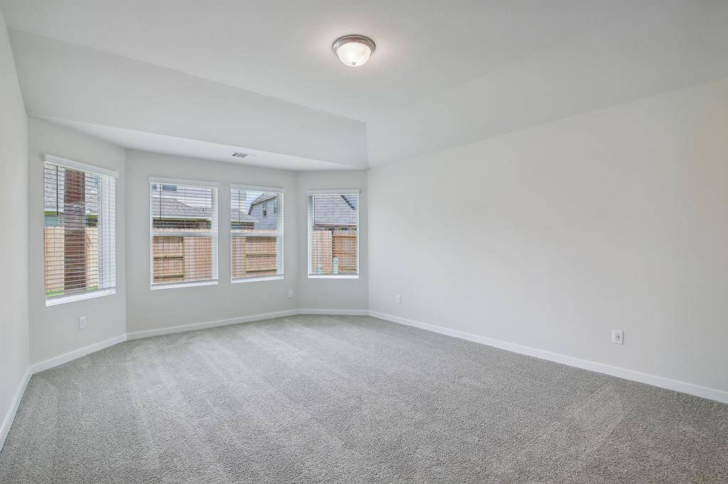 Photo is not of the actual home but is an inspirational photo of builder’s model home and may depict options, furnishings, and/or decorator features that are not included.