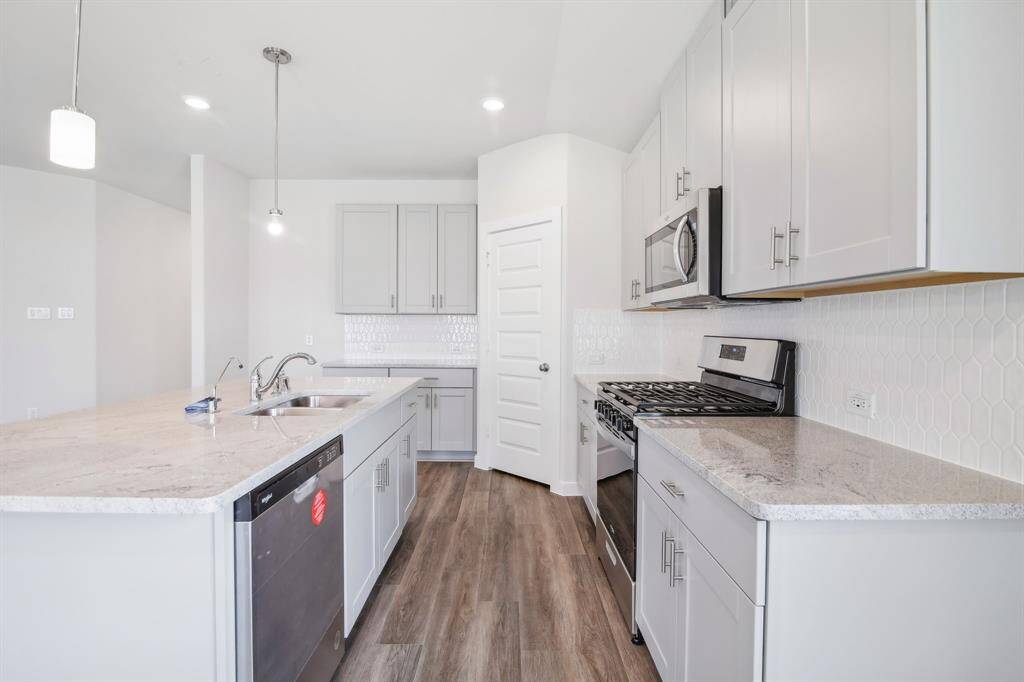 Photo is not of the actual home but is an inspirational photo of builder’s model home and may depict options, furnishings, and/or decorator features that are not included.