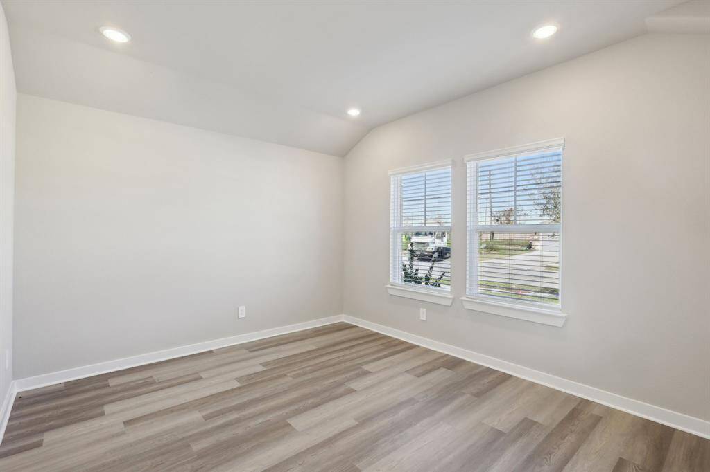 Photo is not of the actual home but is an inspirational photo of builder’s model home and may depict options, furnishings, and/or decorator features that are not included.